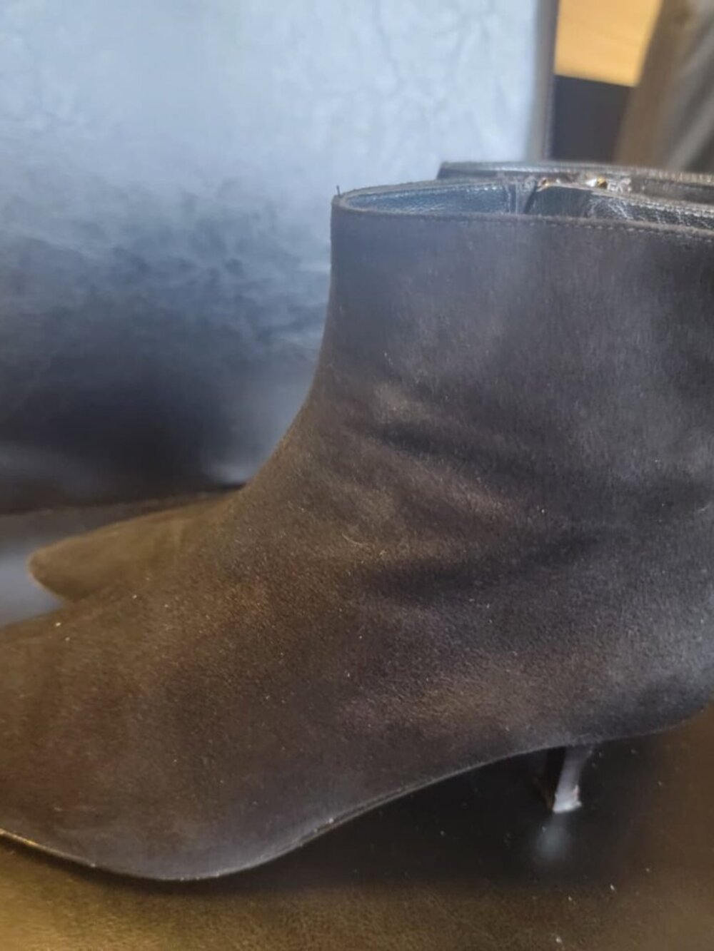Club Monaco suede booties size 7.5